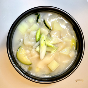 감자 수제비 Potato Sujebi