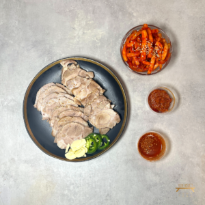 돼지수육 & 꼬들무김치 (완조리) Boiled Pork Butt with Spicy Radish Kimchi (Cooked)